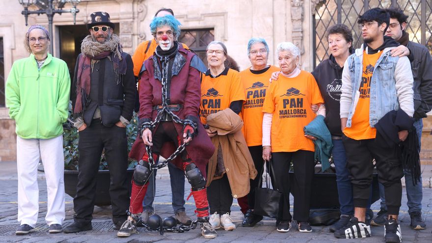 Indignació davant la prohibició del PP i Vox de dormir en vehicles a Palma: "Els caravanistes no són terroristes"