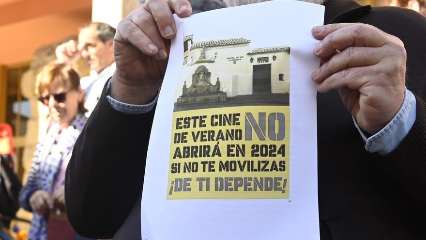 El Ayuntamiento propone a la Filmoteca que abra y gestione los cines de verano de Córdoba