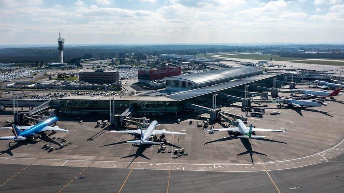 Aeropuertos de todo el país, afectados por medidas de fuerza gremiales.