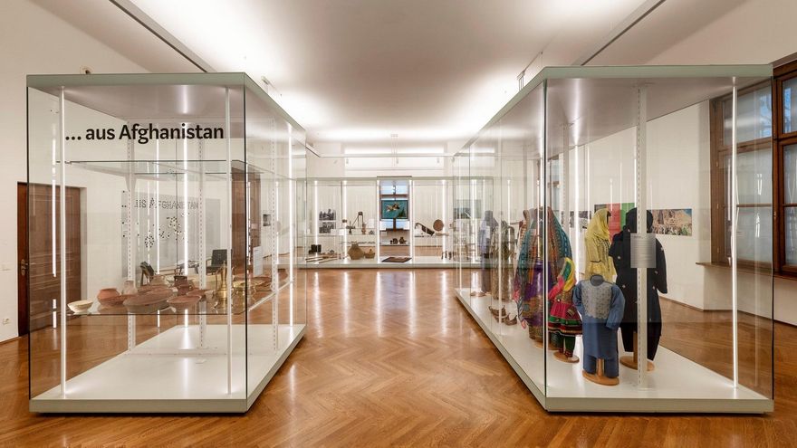 Cultura vs fanatismo: refugiados exhiben en un museo la riqueza de Afganistán