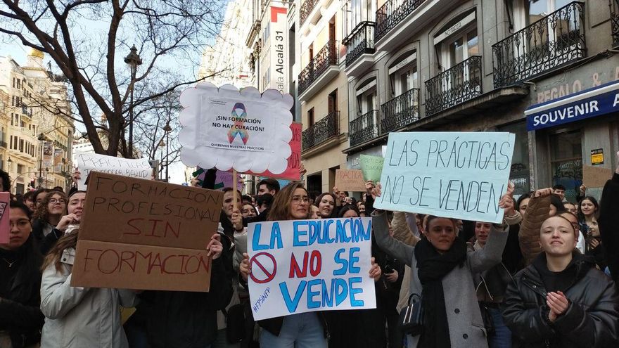 La FP privada acapara las prácticas en centros sanitarios y hace peligrar el título del alumnado de la pública