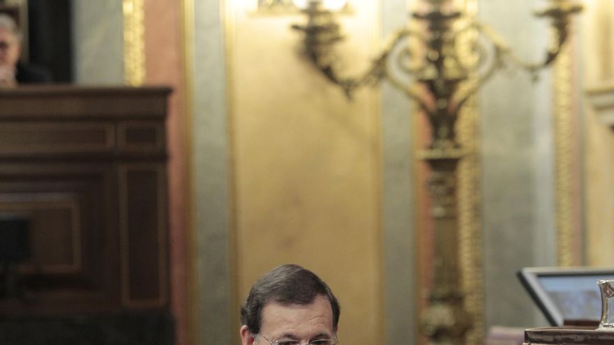 (Ampl.)Rajoy defiende sus medidas de "choque" para paliar los desahucios y dice que "no conviene improvisar"