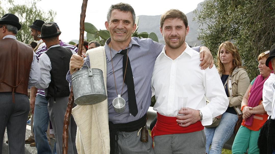 Las calles de Santa Lucía de Tirajana se llenan con motivo de la romería de Los Labradores. (Foto: Alejandro Ramos).