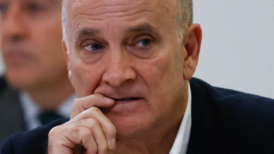 El exjefe de seguridad de Adif dice que evaluar riesgos no era su competencia y culpa del accidente de Angrois al maquinista