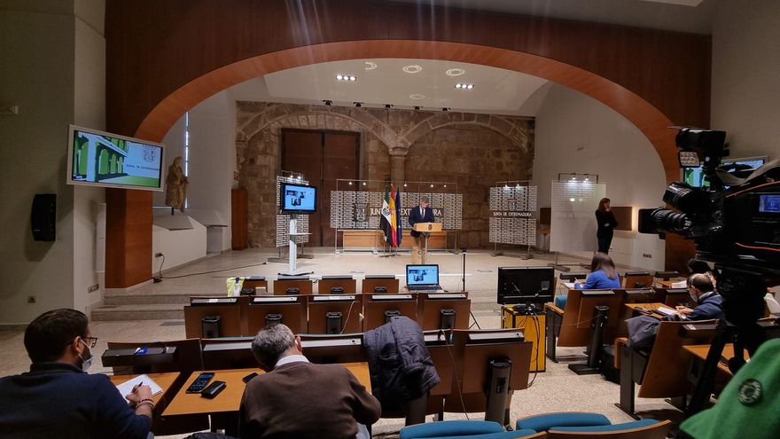 Los periodistas extremeños reclaman que la titulación sea obligatoria para ejercer