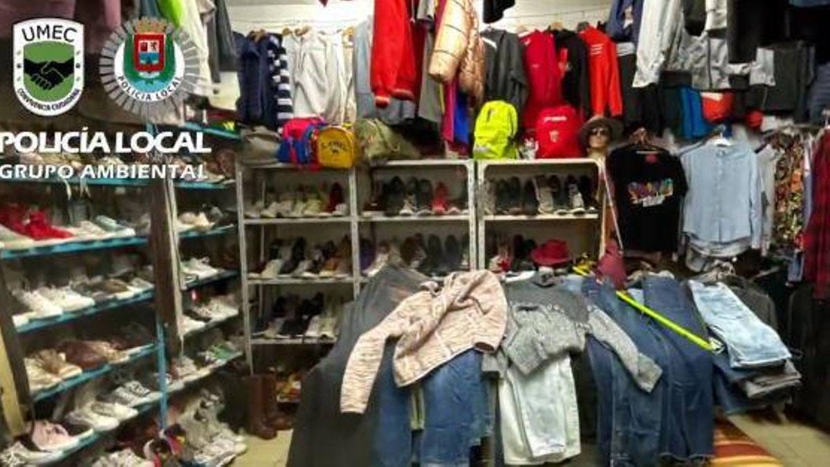 La Policía Local destapa un comercio clandestino de artículos de segunda mano en Las Palmas de Gran Canaria.