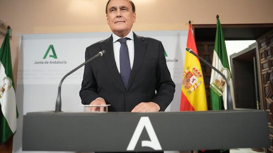 Andalucía aprueba nuevas titulaciones a un centro privado en pleno debate sobre la privatización del sistema universitario