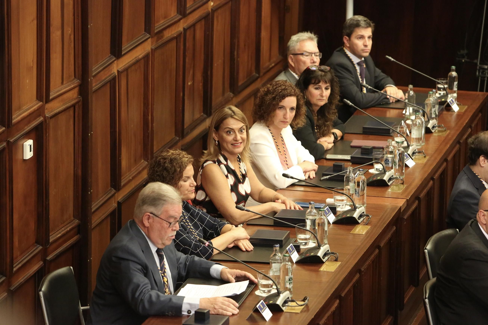 Consejeros de Ciudadanos, Sí Podemos y CC-Juntos por Gran Canaria. (ALEJANDRO RAMOS)
