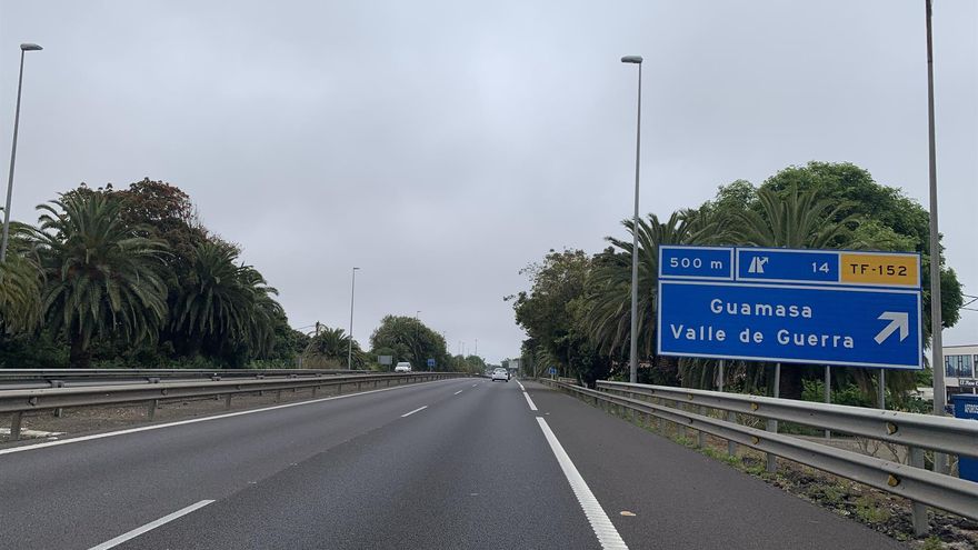 El PSOE carga contra las pruebas con semáforos en la TF-5: "Colas, accesos bloqueados y tráfico paralizado en Guamasa"