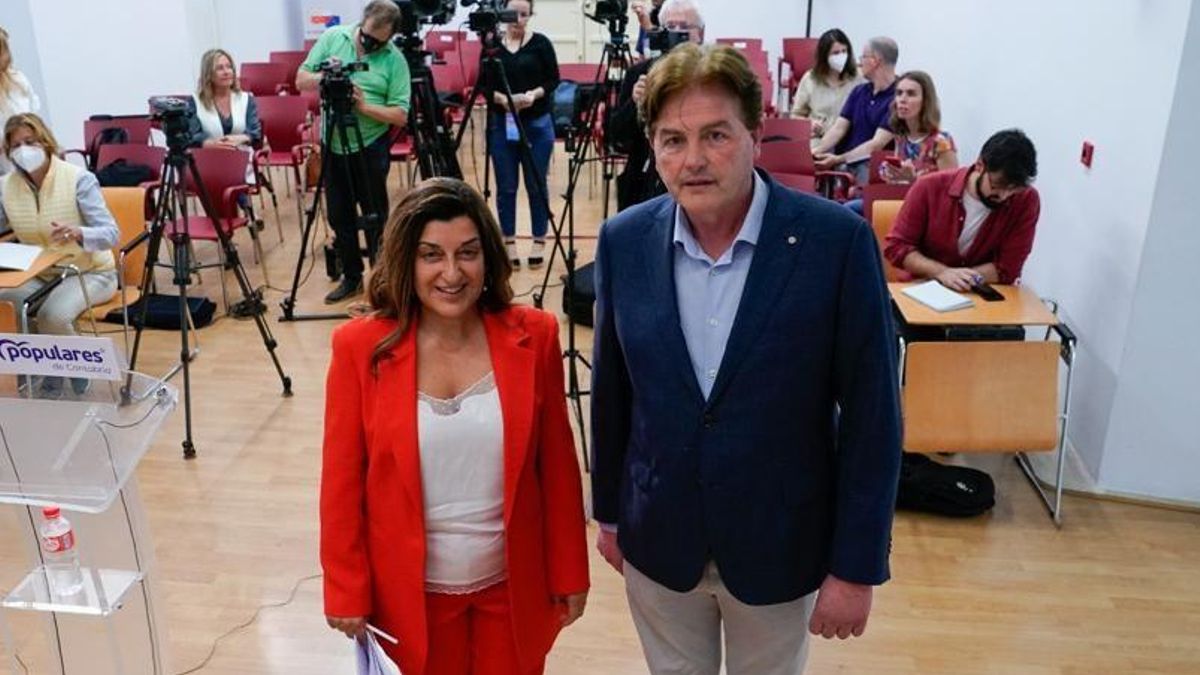 María José Sáenz de Buruaga, y el diputado Pedro Gómez.