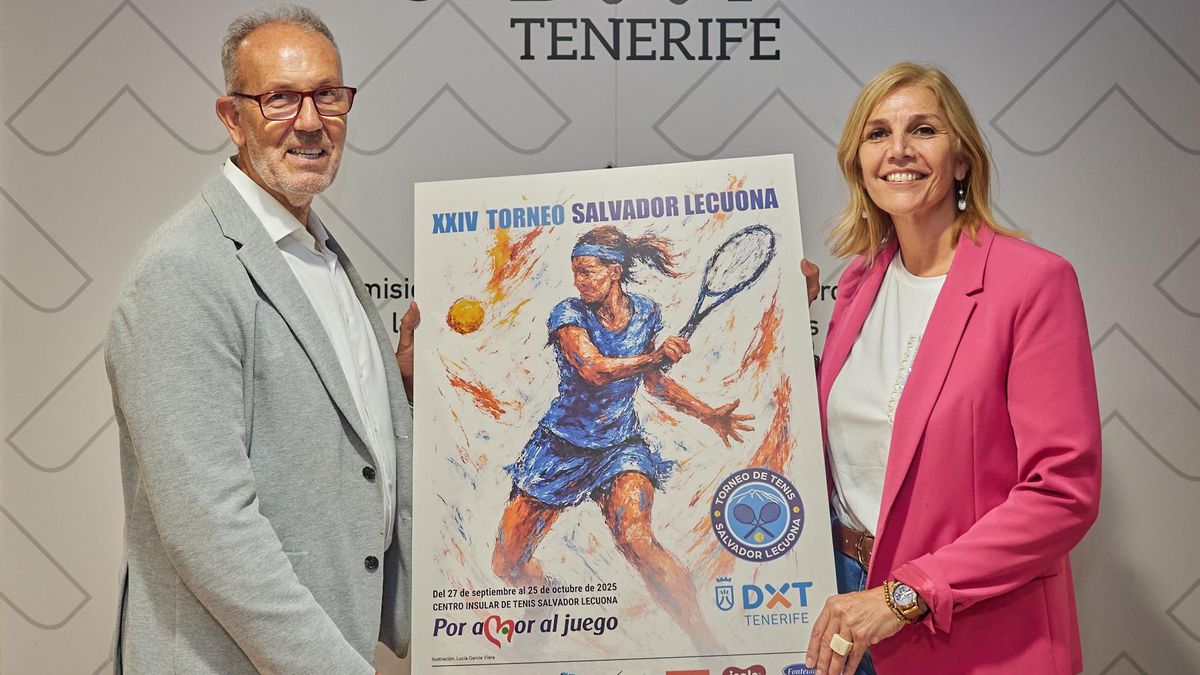 El organizador Jorge Lecuona y la consejera de Deportes del Cabildo de Tenerife, Yolanda Moliné, muestran el cartel del torneo