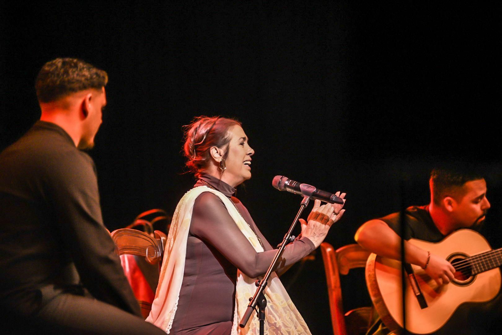 Una noche de folclore andalucista con Lole Montoya como madrina de excepción