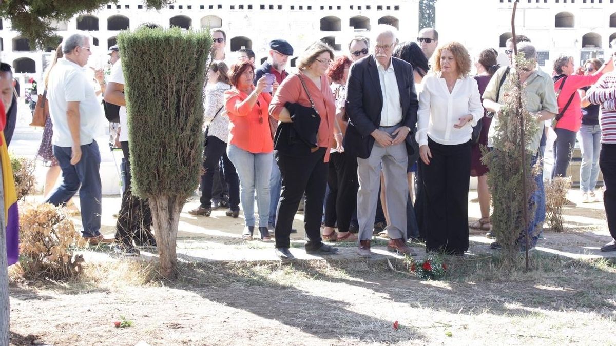 Ayuntamiento inicia la búsqueda y delimitación de la fosa común de Pico Reja en el cementerio