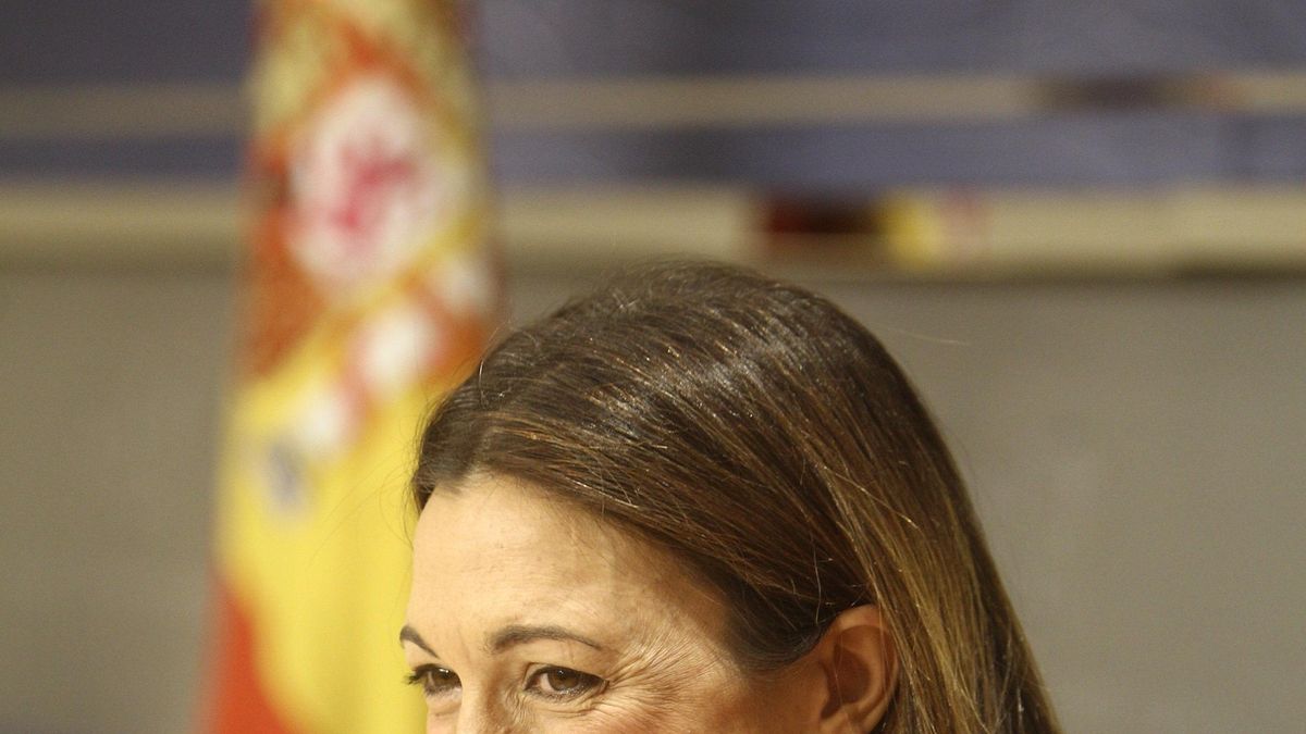 Soraya Rodríguez remarca que los diputados están "obligados" a cuidar  la tableta iPad que les facilita el Congreso