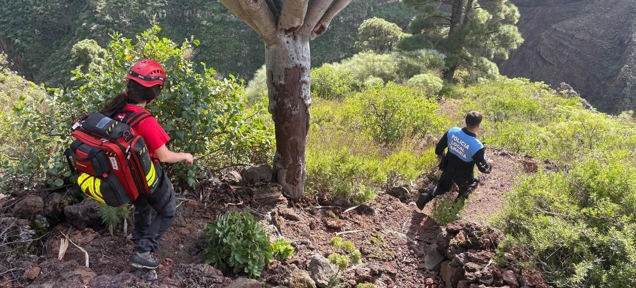Operativo de rescate de la senderista accidentada. CRUZ ROJA