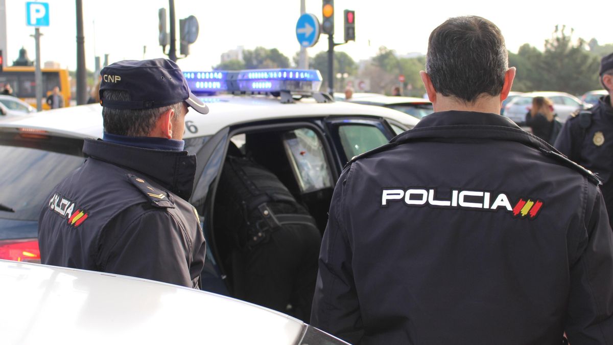 Nota De Prensa: "La Policía Nacional Detiene A Un Hombre Por Cobrar El Paro De Un Fallecido E Intentarlo Con La Jubilación"