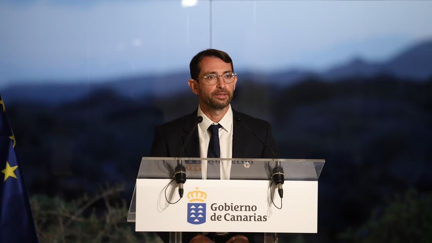 El Gobierno canario defiende que la ayuda al transporte en las Islas tendrá mayor "intensidad" que en el resto del país