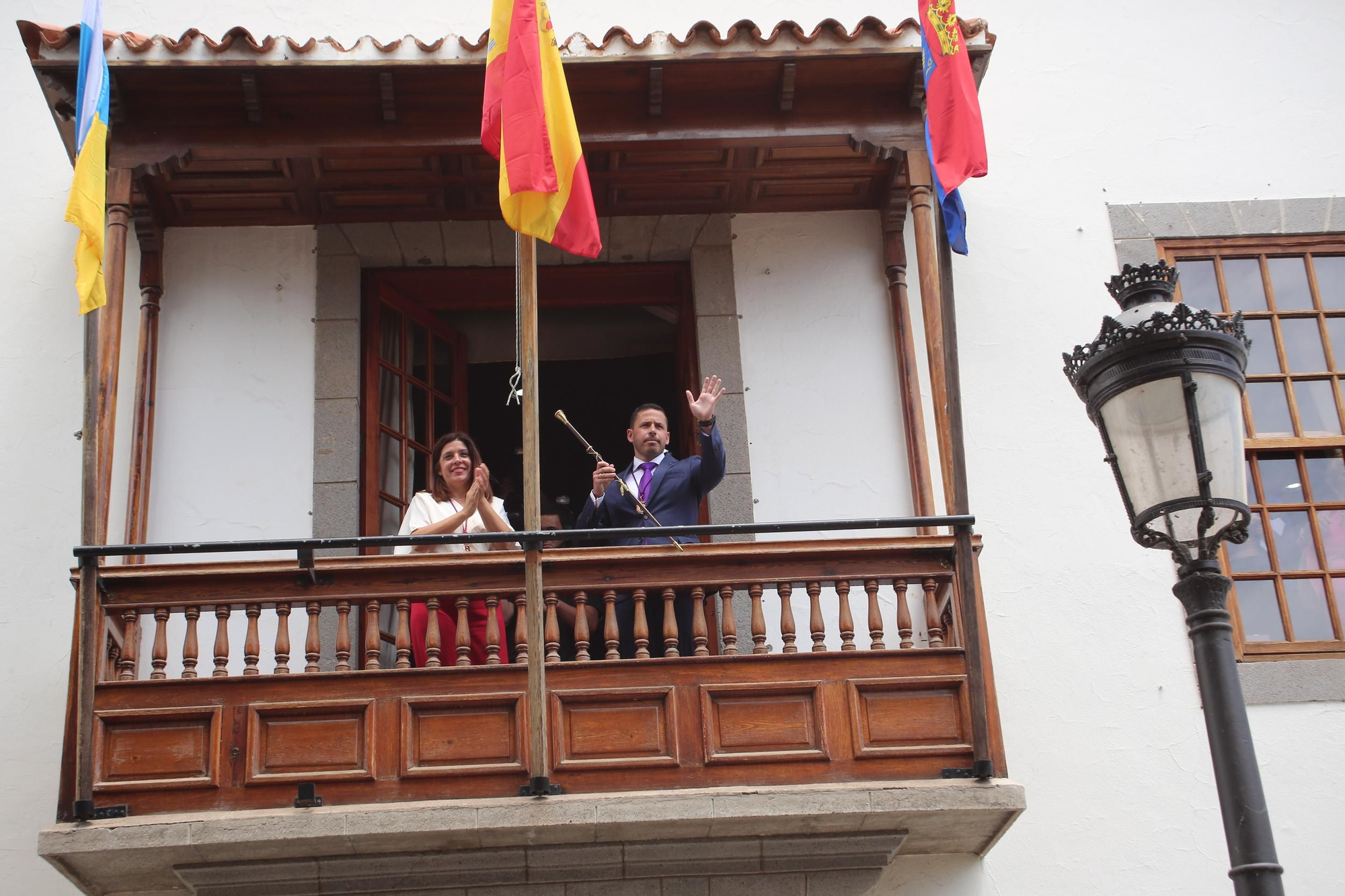 La ahora teniente de alcalde Carmen Hernández (NC) y el alcalde de Telde, Héctor Suárez (CC)