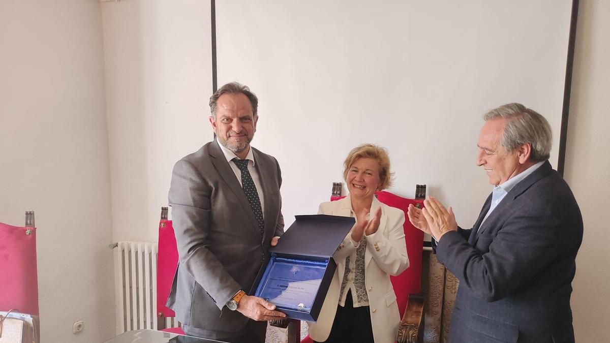 Nombran a María Jesús Coronel nueva presidenta de FRICAM