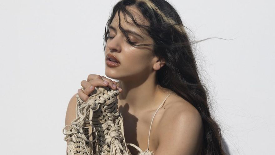 Rosalía publica ‘Berghain’, adelanto de su próximo disco, que rinde homenaje al Vaticano de la música electrónica