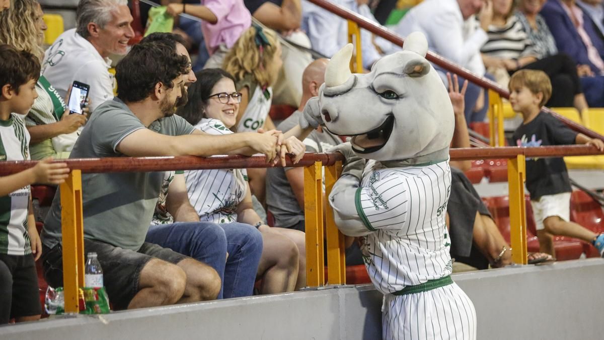 Cajasol Coto Córdoba - Covirán Granada en la Copa de Andalucía de Baloncesto