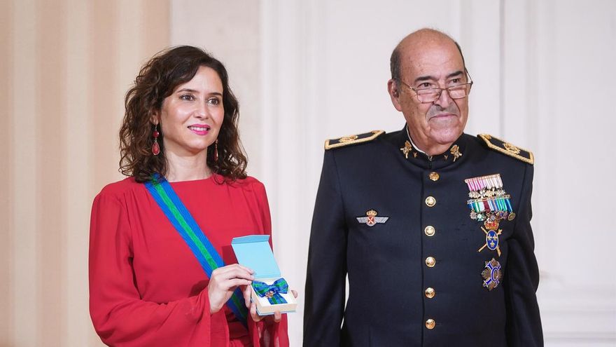 A la asociación Reales Tercios de España le gustan "la fruta” y Ayuso: “Solo los indeseables malnacidos no reconocen sus méritos”