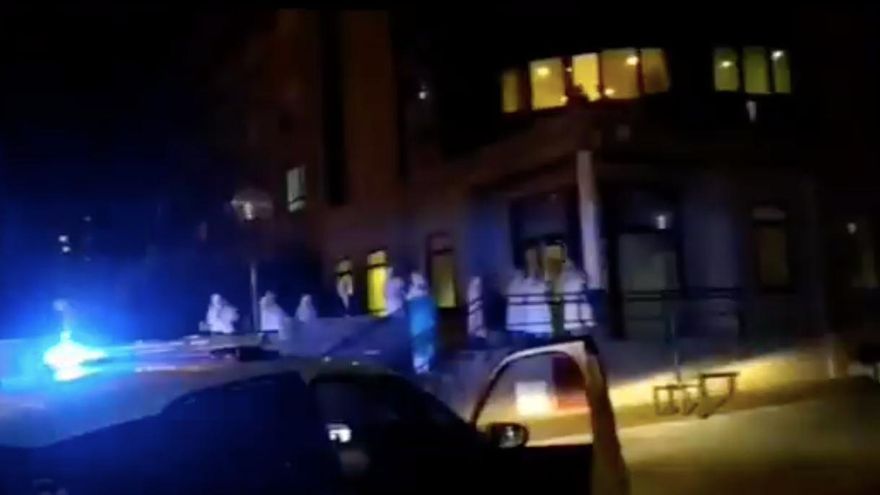 La Policía Local organiza una ronda de pasodobles con los mayores de Logroño