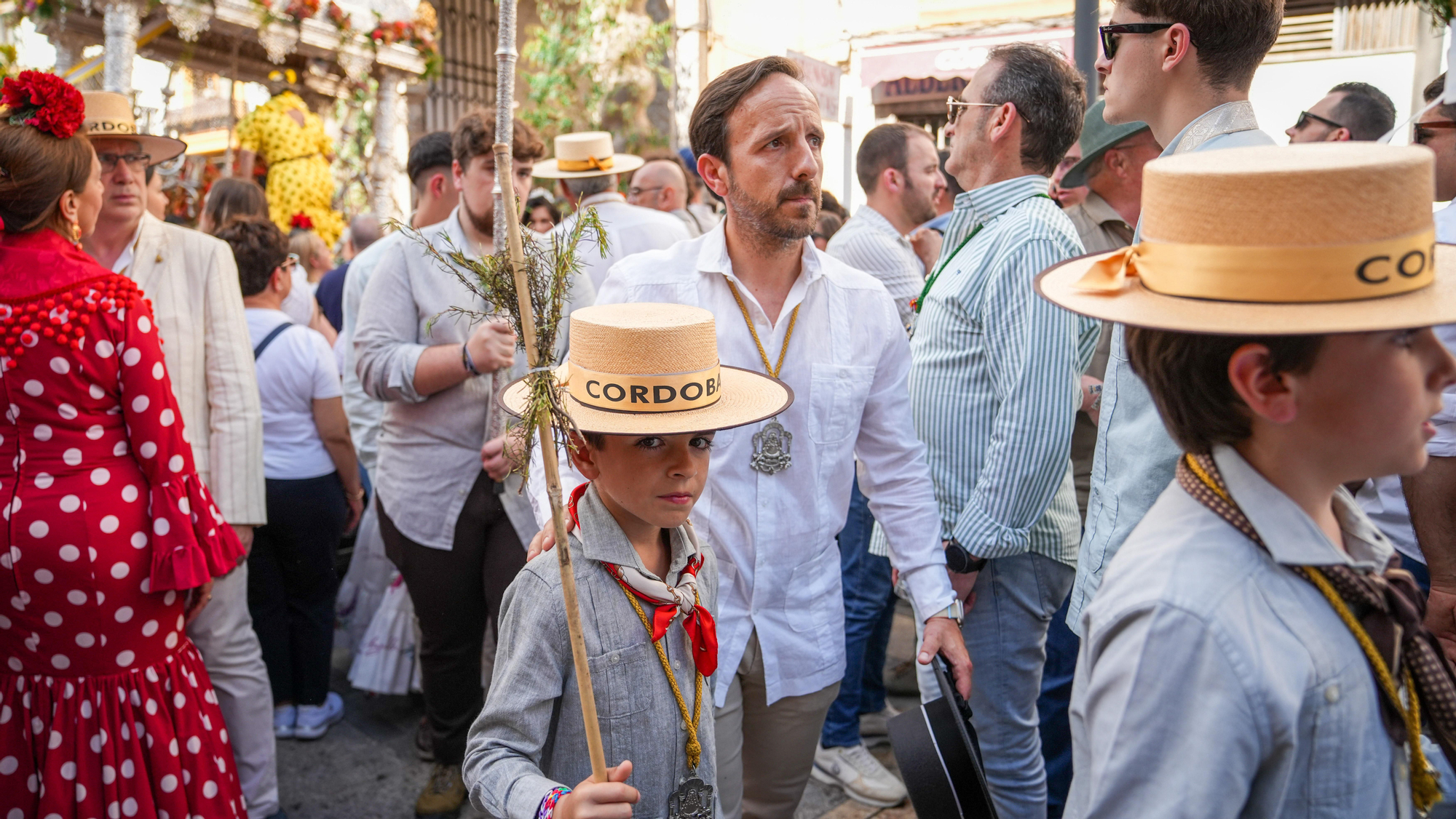 Córdoba inicia su camino hacia El Rocío entre emoción y tradición