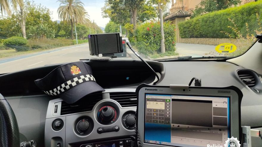 Coche de la Policía Local de Marbella.