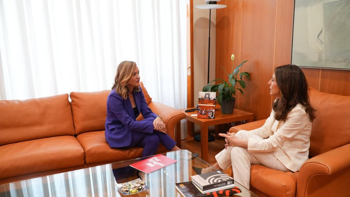 Pilar Alegría votará en contra de un gobierno de Azcón "que nace ya amortizado y tutelado por Vox"