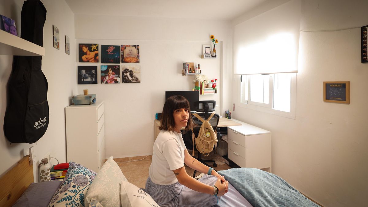 La joven ibicenca continúa residiendo en casa de sus padres tras haber vivido en Madrid.
