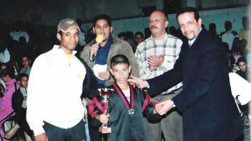 Reda, cuando era un niño, tras ganar uno de sus primeros campeonatos