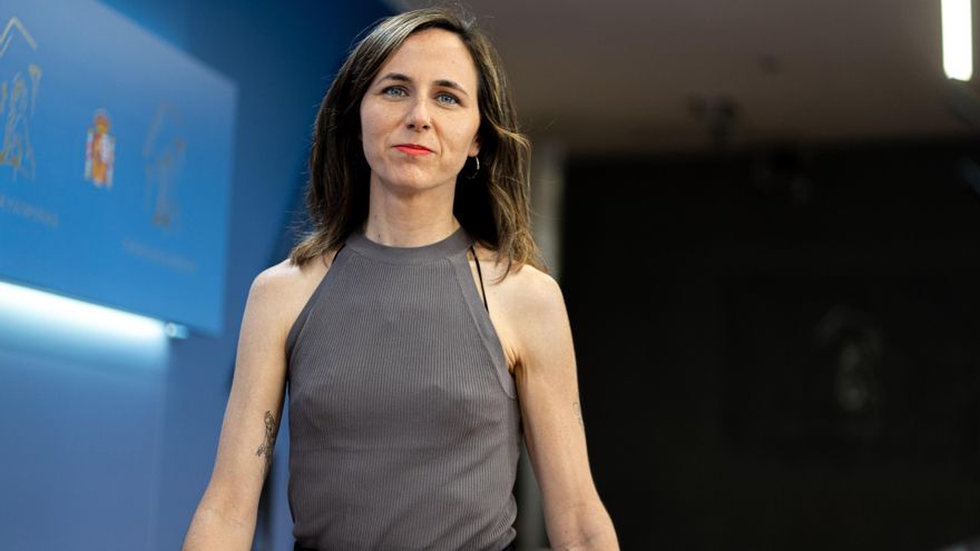 La portavoz de Podemos en el Congreso, Ione Belarra, llega a una rueda de prensa en el Congreso de los Diputados, a 3 de junio de 2025, en Madrid (España).