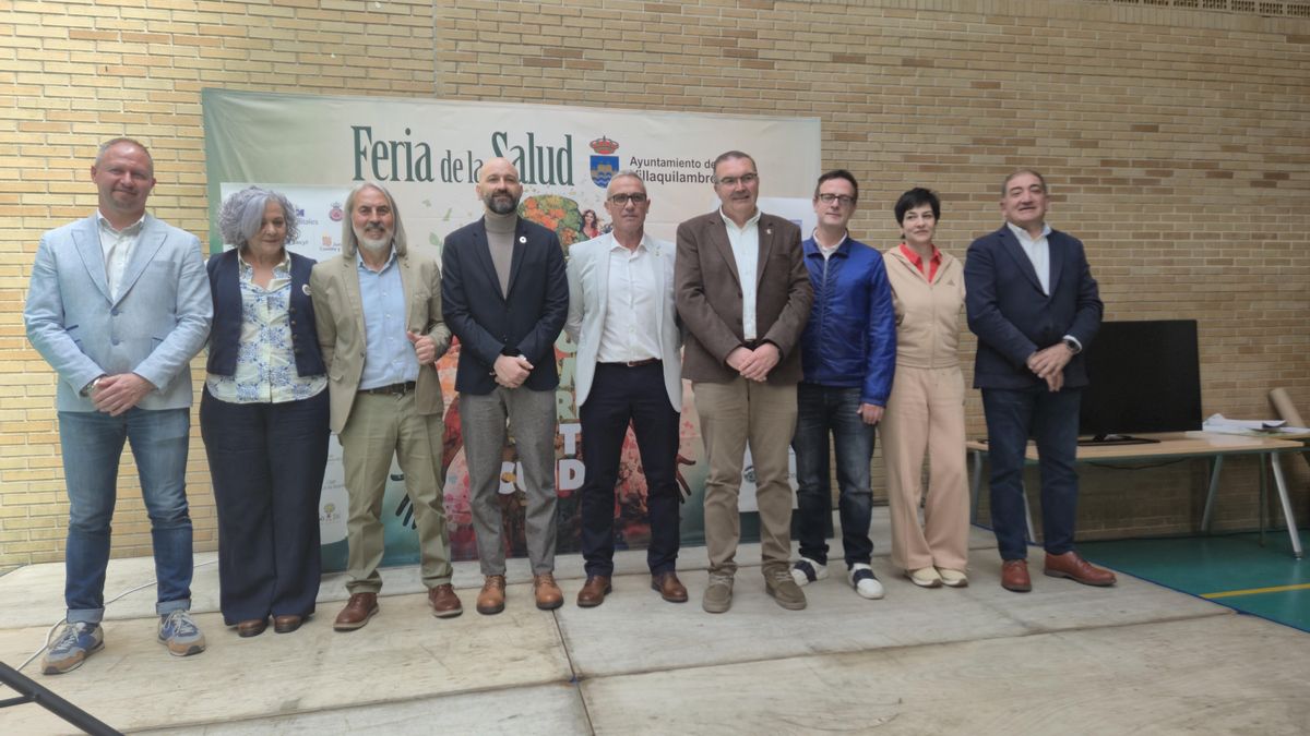 Las autoridades en la III Feria de la Salud de Villaquilambre.