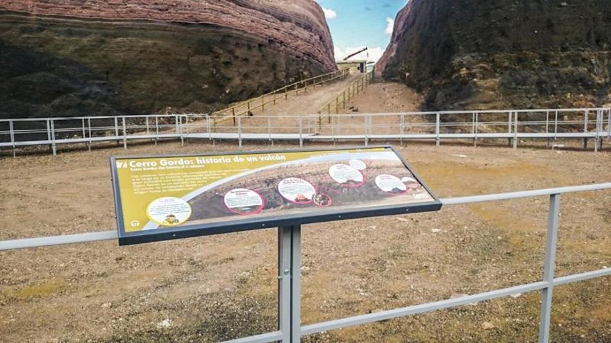 Turismo dentro de un volcán en el Campo de Calatrava