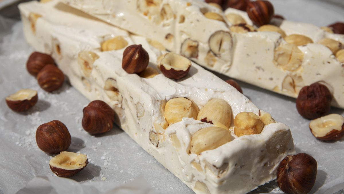 Turrón con avellanas