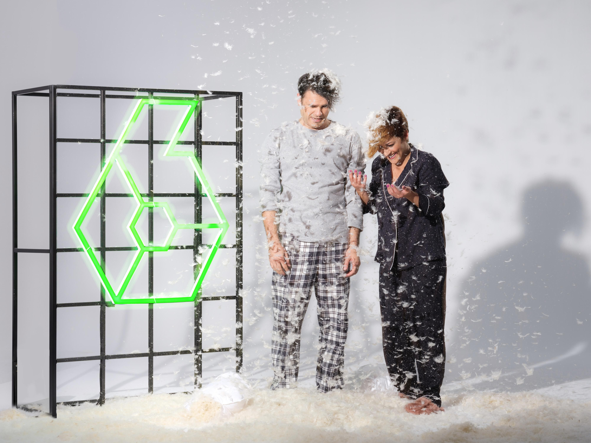 Iñaki López y Cristina Pardo, entre plumas para las Campanadas de La Sexta