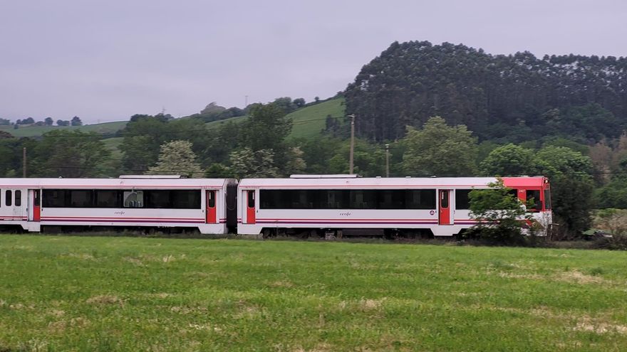 Cantabria reclama al ministro Puente y a Renfe plazos de fabricación y entrega de los nuevos trenes de cercanías