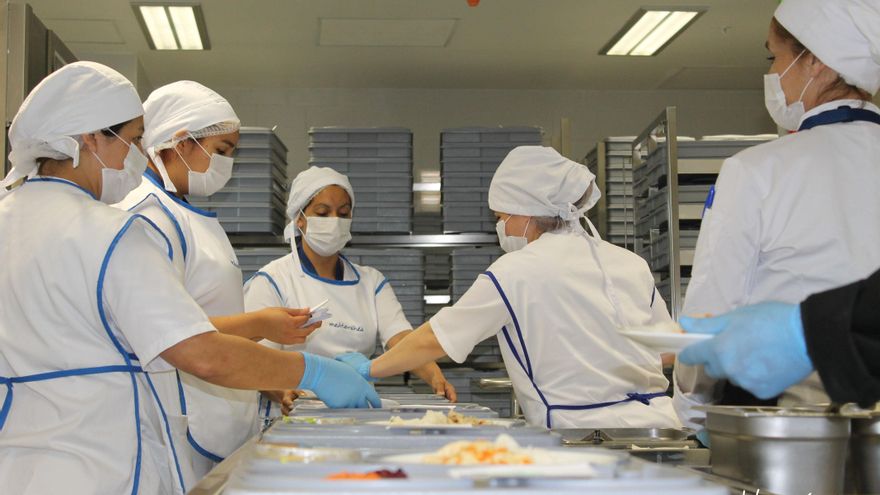 Mediterránea anuncia que cobrará el servicio de comedor que no prestó por el cierre de los colegios ante el temporal