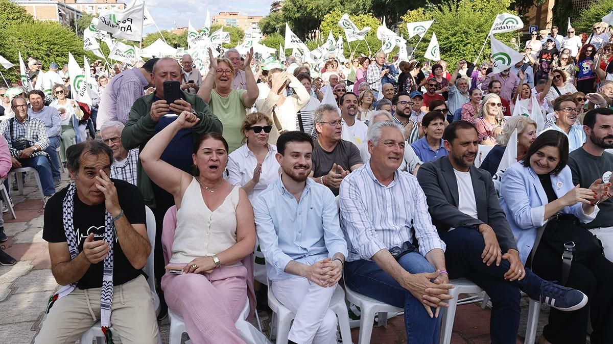 Mitin de Por Andalucía en la plaza de la Juventud de Córdoba