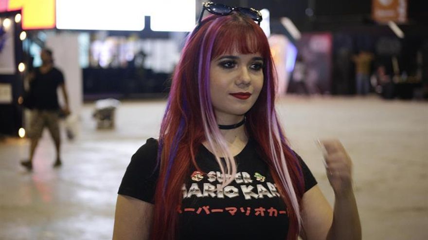 Windy Girk, la "youtuber" panameña que con belleza y talento encara machismo