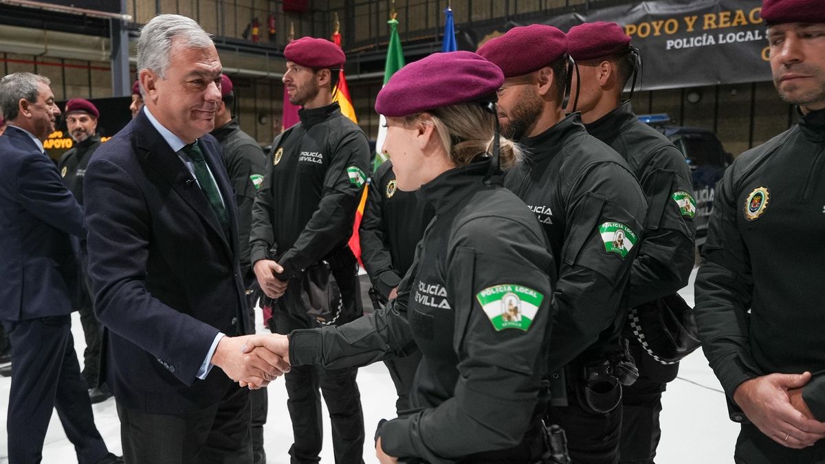 Alcalde da la bienvenida al nuevo diputado "equipo de elite".