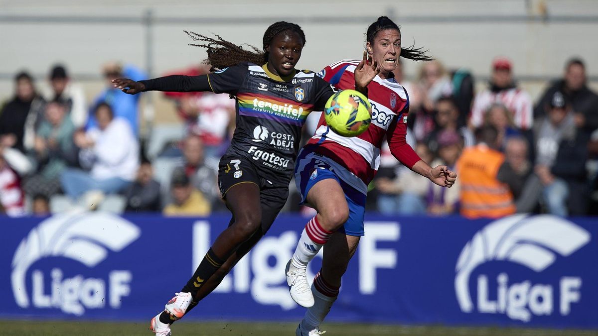 Rinsola Babajide, autora del gol blanquiazul en Granada