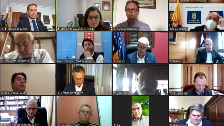 Cabildos y ayuntamientos “suman sus fuerzas” para reclamar al Gobierno regional los 160 millones de euros de Fdcan