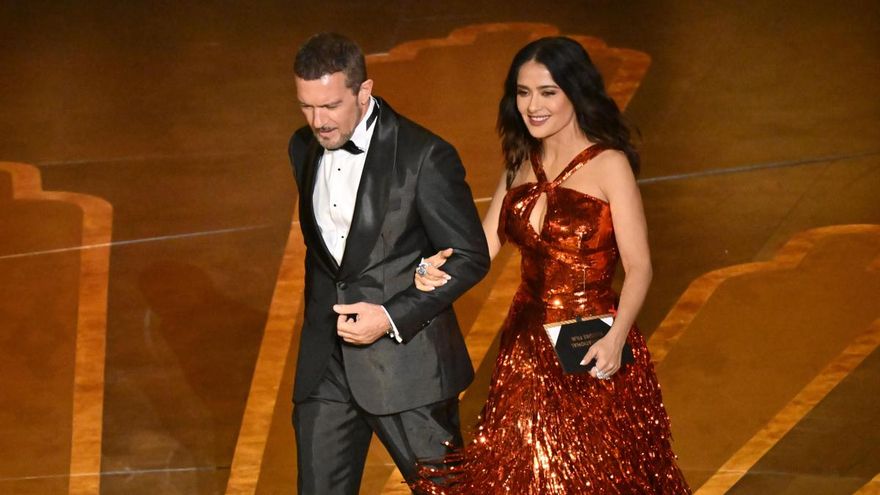 Antonio Banderas y Salma Hayek, en la ceremonia de los Oscar 2023