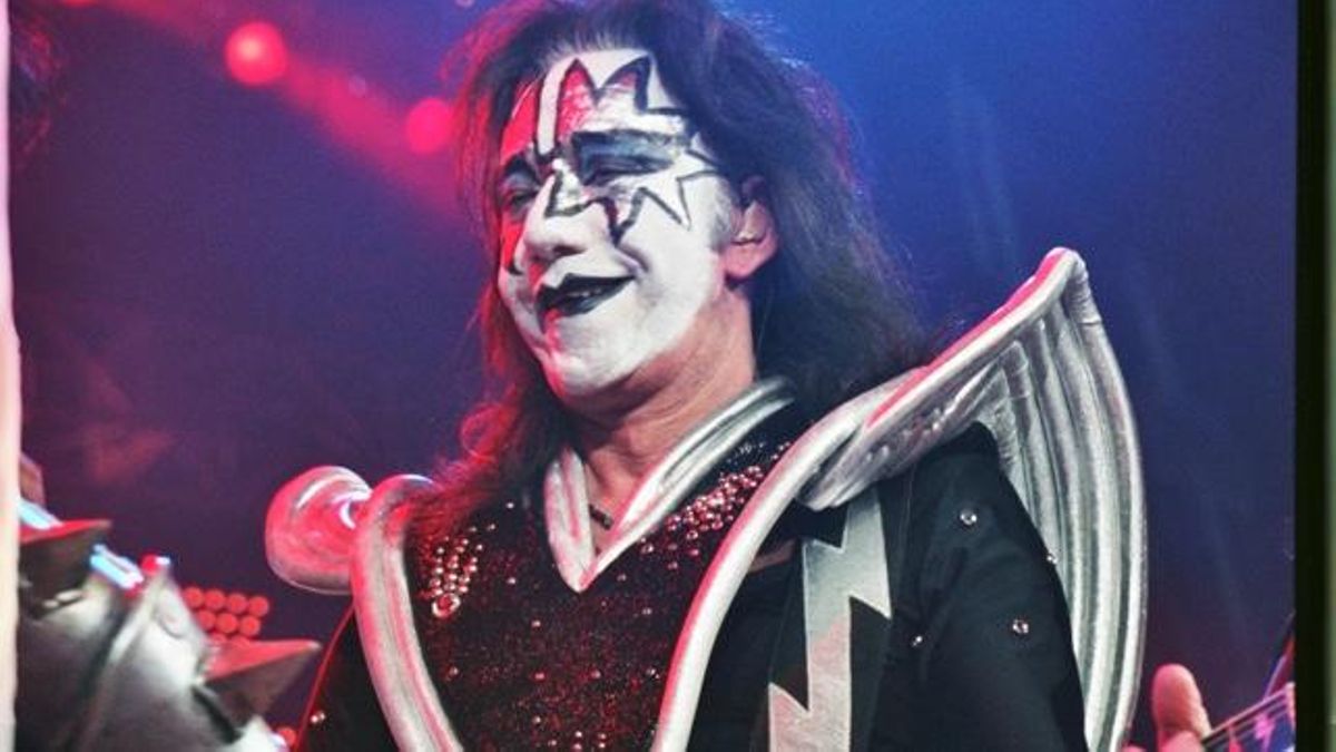 Fallece a los 74 años Ace Frehley, legendario guitarrista de Kiss