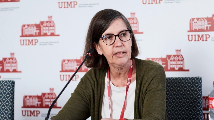 La rectora de la UIMP. María Luz Morán, en rueda de prensa en Santander