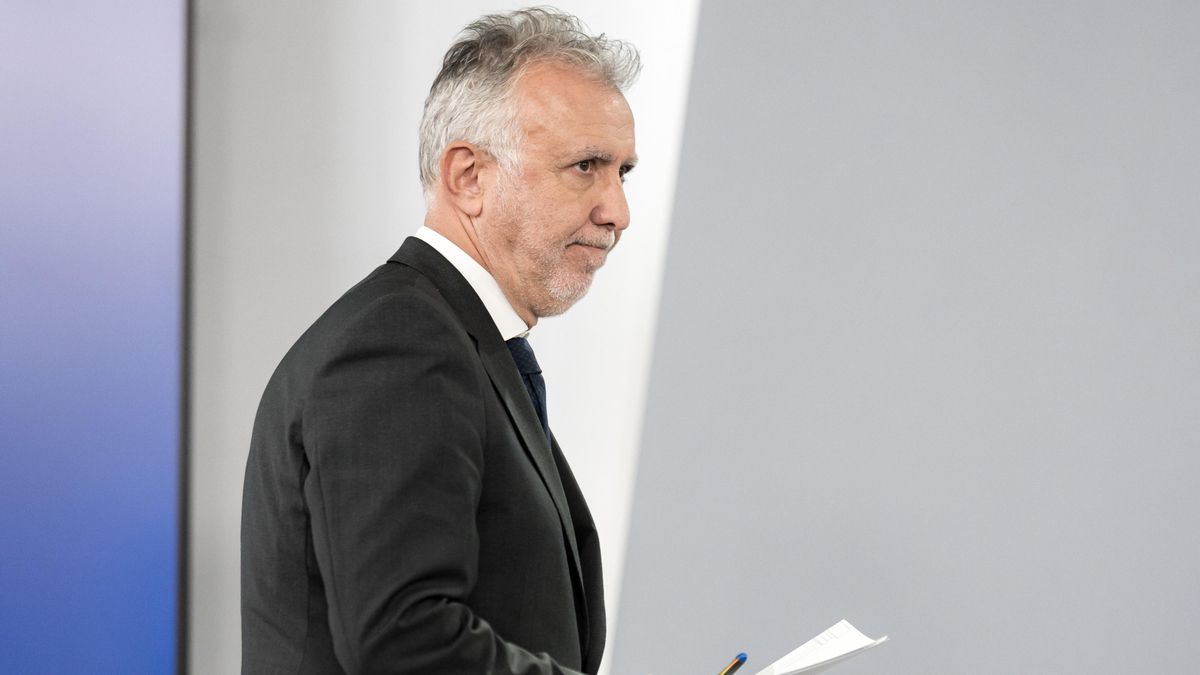 Archivo - El ministro de Política Territorial y Memoria Democrática, Ángel Víctor Torres.