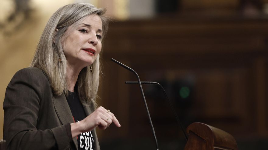 La portavoz de Sumar Verónica Martínez Barbero durante su intervención ante el pleno del Congreso de este miércoles.