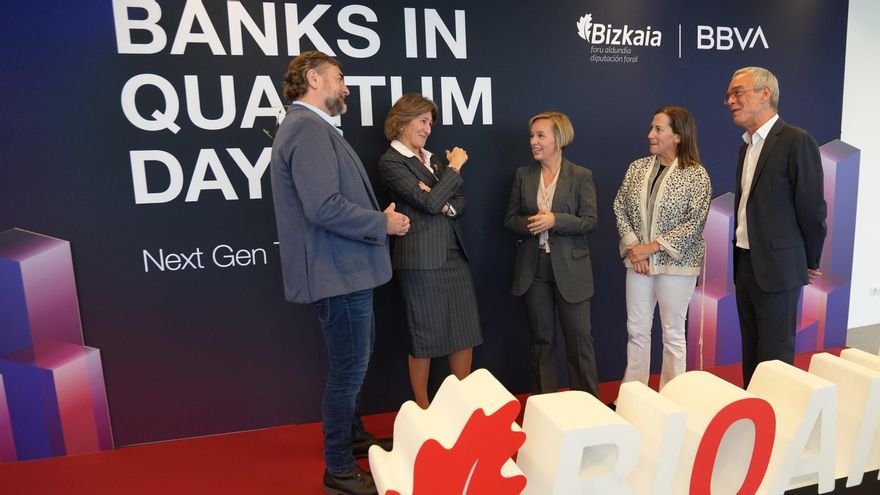 Escolástico Sánchez, Marta Alonso, Ainara Basurko, Nerea Martiartu y Valentin García